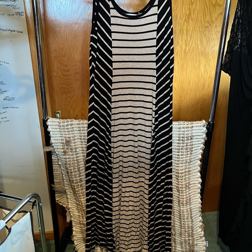 Calvin Klein Maxi dress large quick dry